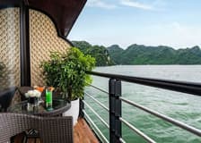 Ha Long & Lan Ha Bay: 2-Day Cruise from Hanoi + Meals