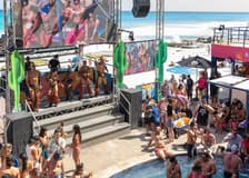 Coco Bongo Cancun: Beach Party
