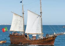 Benagil: Pirate Ship Morning Caves Cruise