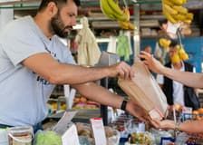Milan: Market Tour and Dining Experience at a Local’s Home