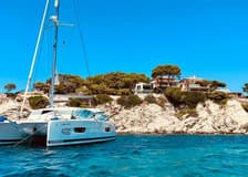 Palma de Mallorca: 4-Hour Luxury Catamaran Tour with Tapas & Lunch