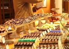 Paris: Chocolate, Pastry & Macaron Saint-Germain Food Tour