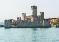Lake Garda: 4-Hr Boat Tour with Stop in Sirmione