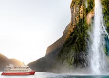 From Queenstown: 4-Hour Milford Sound Helicopter Tour and Cruise