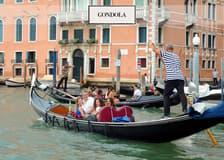 Venice Guided Walking Tour with Gondola Ride