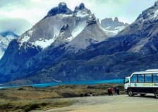 Torres del Paine: Guided Tour + Roundtrip Transfer from El Calafate