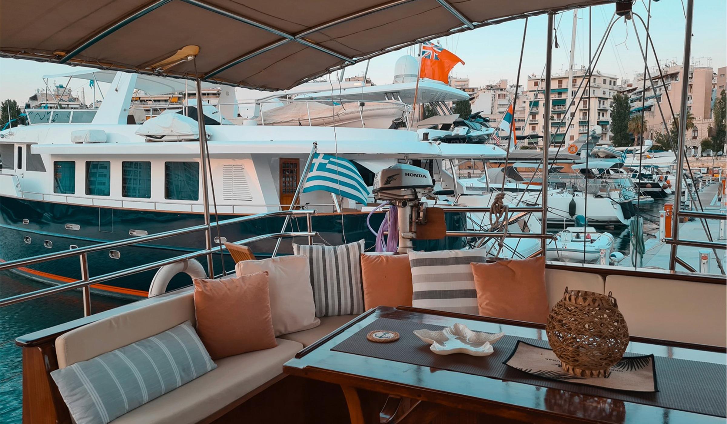 Marina Zeas Pier J 14, Athens