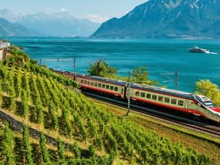 Milan: One-Way Train Transfer To Peschiera Del Garda