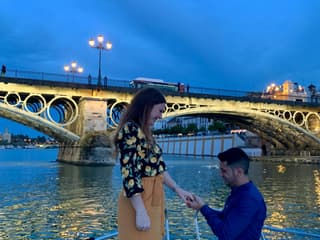 Seville: 1-Hr Romantic Boat Tour — gallery 1