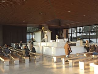 Fátima Sanctuary: Half-Day Trip from Lisbon with Audio Guide