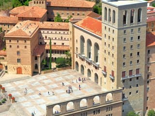 Montserrat: Museum Entry + Escolania