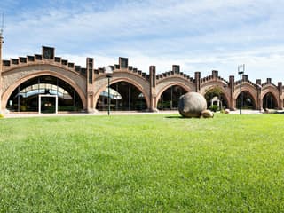 Codorníu Winery: Guided Tour + La Torre Menu Lunch + Cava Tasting
