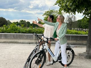 Paris: Afternoon E-Bike Guided Small Group Tour — gallery 1