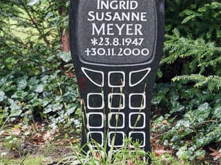 Cologne: Melaten Cemetery Guided Walking Tour — gallery 2