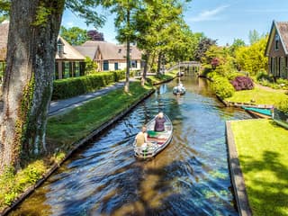 From Amsterdam: Giethoorn Small-Group Day Tour with Electric Boat Ride — gallery 1