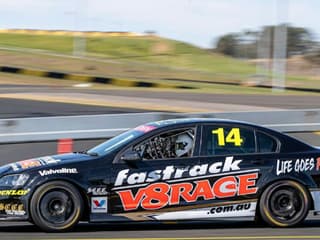 Sydney Motorsport Park: V8 Hot Lap Experience