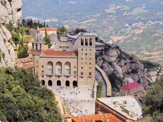 Tot Montserrat Card: Public Transport from Barcelona + Lunch — gallery 1