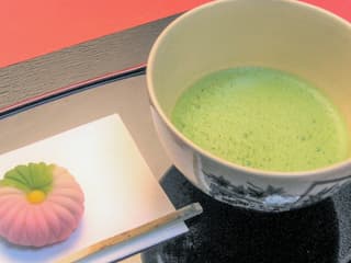 Kyoto: Kimono Rental & Tea Ceremony Experience in a Machiya House near Kyoto Imperial Palace — gallery 2