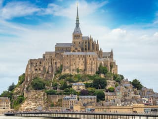 Mont Saint-Michel: Small Group Day Trip from Paris with Cider Tasting