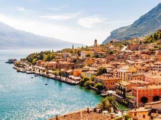 Milan: One-Way Train Transfer To Peschiera Del Garda