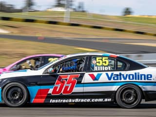 Sydney Motorsport Park: V8 Hot Lap Experience