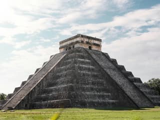 Chichén Itzá: Entry Ticket + Walking Tour