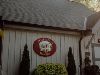 Journey to Jubilee Historic Tour + Wine Tasting — gallery 2