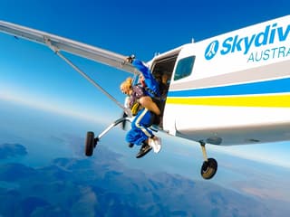 Airlie Beach Tandem Skydive — gallery 3