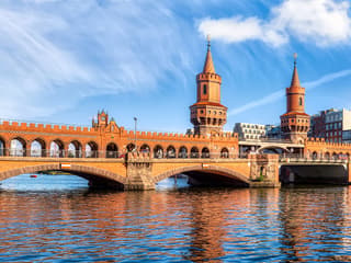 2.5-Hour Berlin Sightseeing Cruise on Eco-friendly Solar Catamaran — gallery 2