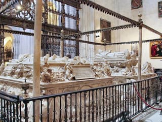 3-Hour Guided Tour of Granada: Cathedral, Royal Chapel & Silk Market — gallery 3