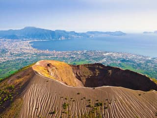 Mount Vesuvius: Entry Ticket + Guidebook