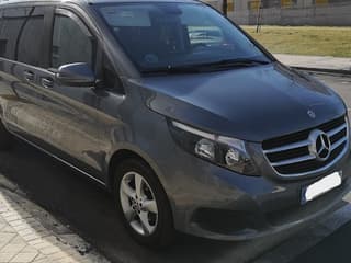 Madrid: Private Barajas Airport Transfer with Mercedes Vehicle — gallery 1