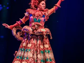 Efteling Theater Show: CARO, Efteling, Amsterdam