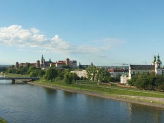 Krakow: Small Boat Vistula River Cruise with Audio Guide