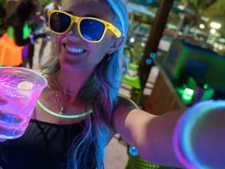Aquatica Orlando: AquaGlow After Hours Ticket