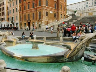 Rome: Fountains and Squares Semi-Private Walking Tour