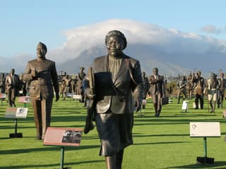 ตั๋วเข้า: การเดินทางยาวนานสู่อิสรภาพ, The Long March to Freedom, Cape Town