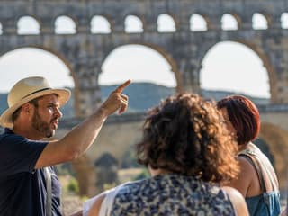 از اکس-آن-پرووانس: تور یک‌روزه کامل پرووانس, Office de Tourisme (Tourist Information Center), Provence