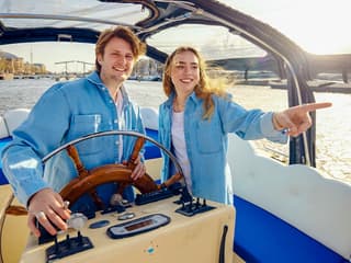 Amsterdam: 1-Hour Smoke-Friendly Cloud Boat Tour — gallery 2
