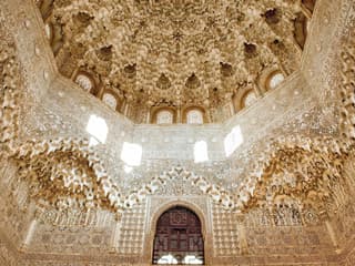 Alhambra Skip-the-Line Guided Tour with Nasrid Palaces — gallery 3