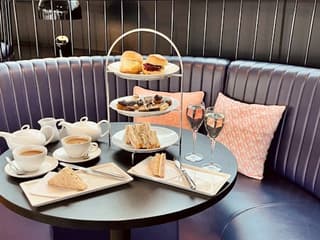 London: Afternoon Tea at Clipper Lounge — gallery 1
