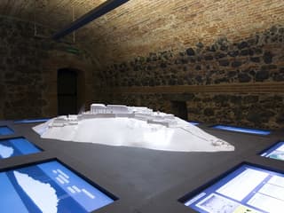 Entrance to Hostalric Castle — gallery 1