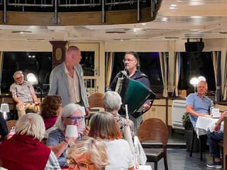 Budapest Danube River Nighttime Sightseeing Cruise — gallery 2