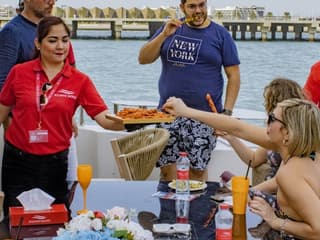 Dubai Harbor: Superyacht Experience with Live Music & Drinks — gallery 2