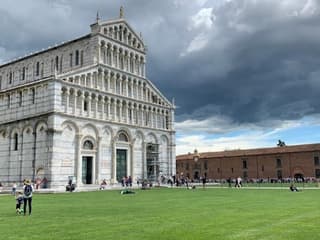 ทัศนศึกษาเที่ยวชายฝั่งไปยังเมืองปิซาจากลา สเปเซีย, La Spezia