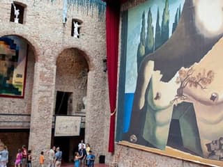 Dalí Museum, Figueres & Girona: Small Group Guided Day Trip from Barcelona — gallery 2