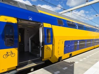 Train Transfer To/From Amsterdam Schiphol Airport and The Hague — gallery 2