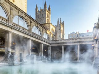 From London: Windsor Castle, Stonehenge & Bath Guided Tour with Access to Roman Bath — gallery 1