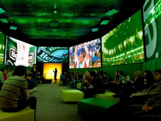 Amsterdam: 1-Hr Sightseeing Cruise + Heineken Experience Entry — gallery 3
