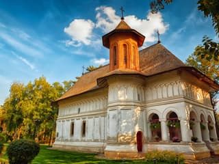 From Bucharest: Mogosoaia Palace & Snagov Monastery (Dracula's Tomb) Day Tour — gallery 1